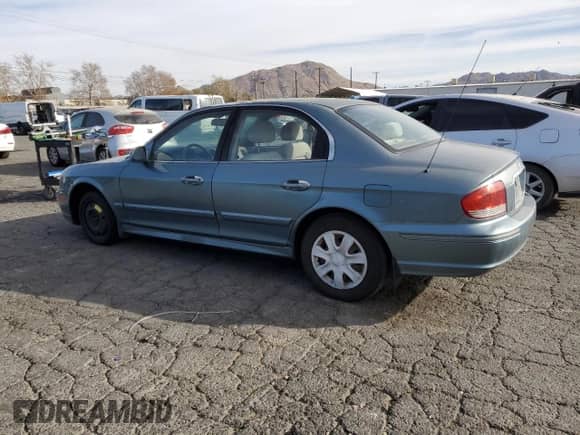 2004 Hyundai Sonata z VIN KMHWF25H04A016388, wystawiony jako Copart lot #42182035 z przebiegiem 172 752 mil mil oraz Czysty tytuł • Clean title. Historia ofert i sprzedaży dostępna na DreamBid. Obrazek 2.