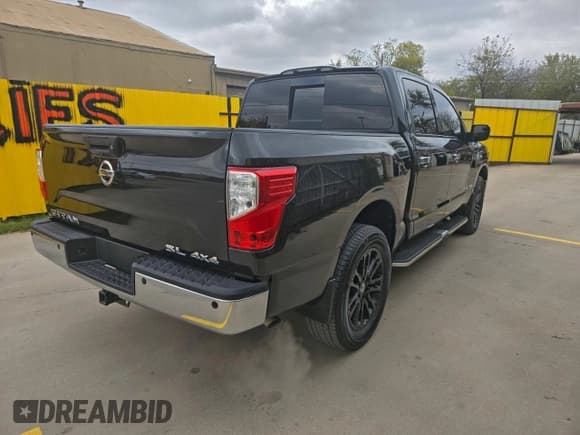 ✅ 2018 Nissan Titan Pro-4X • VIN: 1N6AA1E52JN543282 • Лот: 95923305. Опубликован ранее на Copart с пробегом 138 711 миль. Бесплатный доступ к архиву аукционных продаж из США и подробный отчёт об истории автомобиля на DreamBid. Изображение 4.