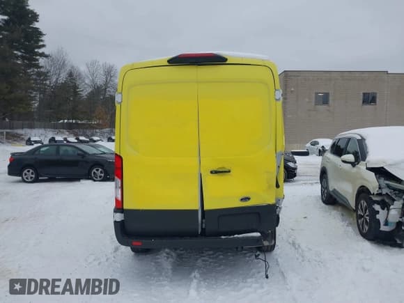 ✅ 2023 Ford Transit Cargo • VIN: 1FTBR2C81PKB94435 • Lot: 41374220. Wystawiony na IAAI z przebiegiem 18 232 mil. Bezpłatny archiwum sprzedaży aukcyjnych z USA i szczegółowy raport historii pojazdu na DreamBid. Zdjęcie 16.