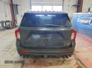 ✅ 2022 Ford Explorer ST • VIN: 1FM5K8GCXNGB11700 • Lot: 94141055. Wystawiony na Copart z przebiegiem 27 839 mil. Bezpłatny archiwum sprzedaży aukcyjnych z USA i szczegółowy raport historii pojazdu na DreamBid. Zdjęcie 6.
