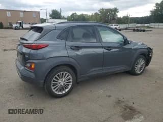✅ 2018 Hyundai Kona SEL • VIN: KM8K6CAA4JU151073 • Лот: 73536204. Опубликован ранее на Copart с пробегом 48 223 миль. Бесплатный доступ к архиву аукционных продаж из США и подробный отчёт об истории автомобиля на DreamBid. Изображение 3.