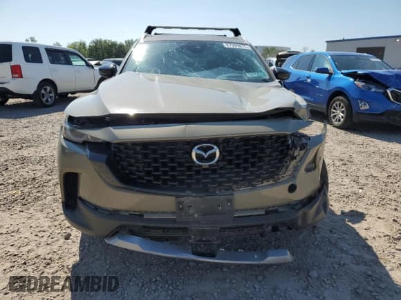 ✅ 2024 Mazda CX-50 Premium • VIN: 7MMVABDY8RN159332 • Lot: 67999815. Wystawiony na Copart z przebiegiem 22 838 mil. Bezpłatny archiwum sprzedaży aukcyjnych z USA i szczegółowy raport historii pojazdu na DreamBid. Zdjęcie 5.