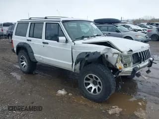 ✅ 1990 Jeep Cherokee • VIN: 1J4FJ78L0LL217723 • Lot: 41788403. Wystawiony na IAAI z przebiegiem 147 557 mil. Bezpłatny archiwum sprzedaży aukcyjnych z USA i szczegółowy raport historii pojazdu na DreamBid. Zdjęcie 1.