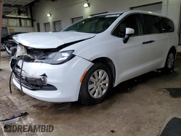 ✅ 2019 Chrysler Pacifica L • VIN: 2C4RC1AG1KR629713 • Lot: 42801775. Listed on Copart with 119,036 mi. Free auction sales archive from the USA and detailed vehicle history report at DreamBid. Image 1.