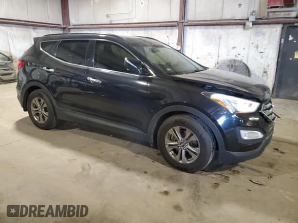 ✅ 2016 Hyundai Santa Fe • VIN: 5XYZUDLB7GG357390 • Lot: 84031745. Listed on Copart with 95,721 mi. Free auction sales archive from the USA and detailed vehicle history report at DreamBid. Image 4.