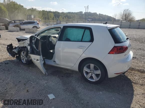 ✅ 2017 Volkswagen Golf S • VIN: 3VW117AUXHM062491 • Lot: 84631305. Wystawiony na Copart z przebiegiem 61 149 mil. Bezpłatny archiwum sprzedaży aukcyjnych z USA i szczegółowy raport historii pojazdu na DreamBid. Zdjęcie 2.