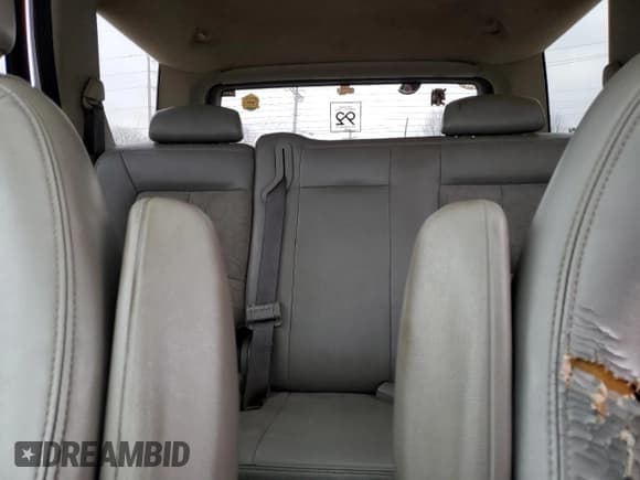 ✅ 2005 Saturn VUE • VIN: 5GZCZ53405S854849 • Lot: 43655545. Wystawiony na Copart z przebiegiem 258 250 mil. Bezpłatny archiwum sprzedaży aukcyjnych z USA i szczegółowy raport historii pojazdu na DreamBid. Zdjęcie 10.