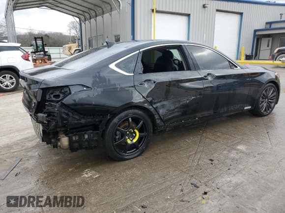 ✅ 2015 Hyundai Genesis 5.0L • VIN: KMHGN4JF5FU015827 • Lot: 44523115. Wystawiony na Copart z przebiegiem 109 530 mil. Bezpłatny archiwum sprzedaży aukcyjnych z USA i szczegółowy raport historii pojazdu na DreamBid. Zdjęcie 3.