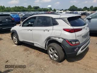 ✅ 2022 Hyundai Kona SEL • VIN: KM8K6CAB9NU829931 • Лот: 60655774. Опубликован ранее на Copart с пробегом 31 655 миль. Бесплатный доступ к архиву аукционных продаж из США и подробный отчёт об истории автомобиля на DreamBid. Изображение 2.