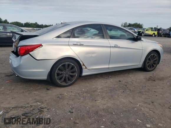 ✅ 2013 Hyundai Sonata SE • VIN: 5NPEC4AC3DH565204 • Lot: 66643744. Wystawiony na Copart z przebiegiem 128 660 mil. Bezpłatny archiwum sprzedaży aukcyjnych z USA i szczegółowy raport historii pojazdu na DreamBid. Zdjęcie 3.