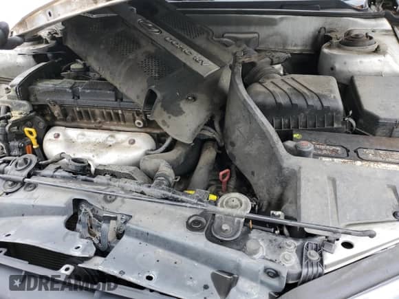 2005 Hyundai Elantra GLS с VIN KMHDN46D85U037894, выставлен на аукционе Copart как лот 68329874 с пробегом 184 928 миль миль и Списание • Salvage title. История ставок и продаж доступна на DreamBid. Изображение 11.