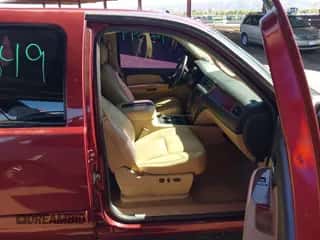 2008 Chevrolet Silverado 1500 1LT z VIN 2GCEC130081339386, wystawiony jako IAAI lot #43455342 z przebiegiem 190 956 mil mil oraz . Historia ofert i sprzedaży dostępna na DreamBid. Obrazek 5.