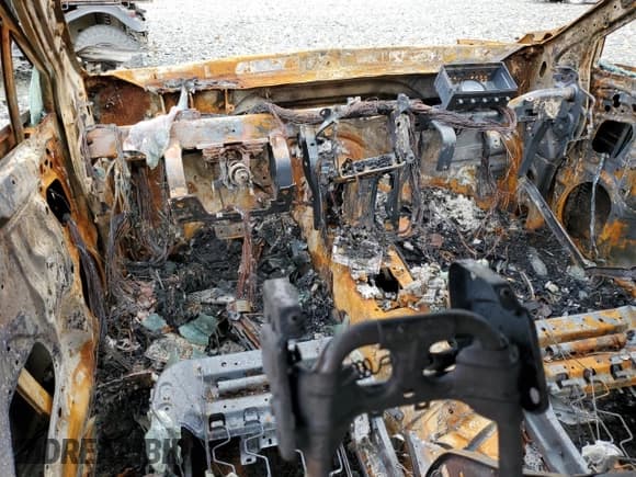 ✅ 2018 Subaru Outback Premium • VIN: 4S4BSACC5J3280573 • Lot: 82488885. Wystawiony na Copart z przebiegiem 146 685 mil. Bezpłatny archiwum sprzedaży aukcyjnych z USA i szczegółowy raport historii pojazdu na DreamBid. Zdjęcie 8.