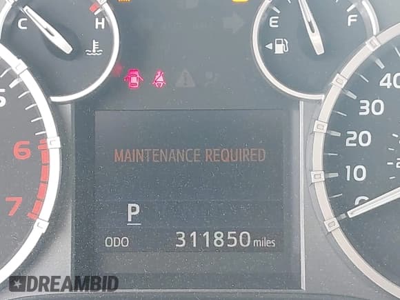 ✅ 2014 Toyota Tundra SR • VIN: 5TFUY5F17EX396210 • Lot: 43169441. Listed on IAAI with 311,850 mi. Free auction sales archive from the USA and detailed vehicle history report at DreamBid. Image 15.