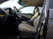 ✅ 2015 Hyundai Santa Fe • VIN: 5XYZW4LA4FG295995 • Lot: 89609625. Wystawiony na Copart z przebiegiem Nie podano. Bezpłatny archiwum sprzedaży aukcyjnych z USA i szczegółowy raport historii pojazdu na DreamBid. Zdjęcie 7.