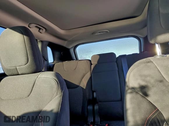 ✅ 2016 Jeep Cherokee Latitude • VIN: 1C4PJMCB1GW305157 • Лот: 95705055. Опубликован ранее на Copart с пробегом 258 897 миль. Бесплатный доступ к архиву аукционных продаж из США и подробный отчёт об истории автомобиля на DreamBid. Изображение 10.