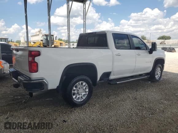 ✅ 2020 Chevrolet Silverado 2500HD LT • VIN: 1GC1YNEY3LF240329 • Лот: 64636975. Опубликован ранее на Copart с пробегом 99 316 миль. Бесплатный доступ к архиву аукционных продаж из США и подробный отчёт об истории автомобиля на DreamBid. Изображение 3.
