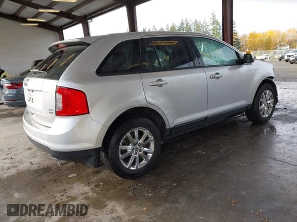 ✅ 2014 Ford Edge SEL • VIN: 2FMDK4JC9EBB86747 • Lot: 43715359. Listed on IAAI with 111,628 mi. Free auction sales archive from the USA and detailed vehicle history report at DreamBid. Image 4.