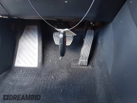 ✅ 2024 Toyota RAV4 XLE Premium • VIN: 2T3A1RFV2RC488449 • Lot: 43542869. Wystawiony na IAAI z przebiegiem 36 526 mil. Bezpłatny archiwum sprzedaży aukcyjnych z USA i szczegółowy raport historii pojazdu na DreamBid. Zdjęcie 11.