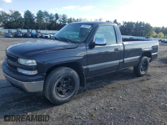 ✅ 1999 Chevrolet Silverado 1500 • VIN: 1GCEK14T2XE106067 • Лот: 73826374. Опубликован ранее на Copart с пробегом 230 962 миль. Бесплатный доступ к архиву аукционных продаж из США и подробный отчёт об истории автомобиля на DreamBid. Изображение 1.