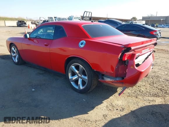 ✅ 2012 Dodge Challenger R/T Plus • VIN: 2C3CDYBT0CH118626 • Lot: 41379842. Wystawiony na IAAI z przebiegiem 190 180 mil. Bezpłatny archiwum sprzedaży aukcyjnych z USA i szczegółowy raport historii pojazdu na DreamBid. Zdjęcie 3.