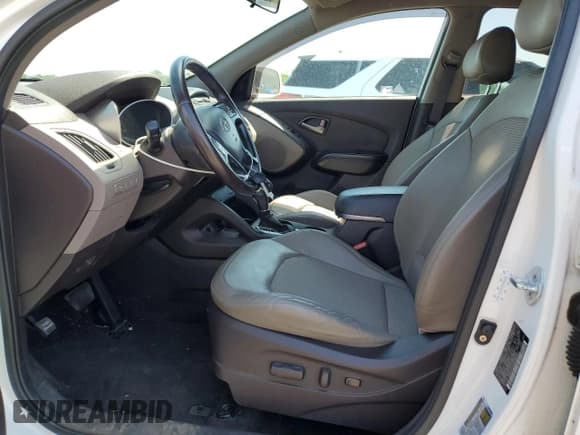 ✅ 2014 Hyundai Tucson SE • VIN: KM8JUCAG0EU884684 • Lot: 55113485. Wystawiony na Copart z przebiegiem 113 118 mil. Bezpłatny archiwum sprzedaży aukcyjnych z USA i szczegółowy raport historii pojazdu na DreamBid. Zdjęcie 7.