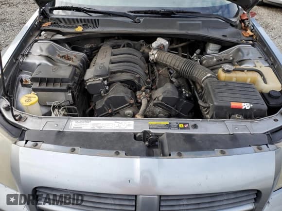 ✅ 2006 Dodge Magnum • VIN: 2D4FV47T96H335087 • Lot: 92134245. Wystawiony na Copart z przebiegiem 150 208 mil. Bezpłatny archiwum sprzedaży aukcyjnych z USA i szczegółowy raport historii pojazdu na DreamBid. Zdjęcie 11.