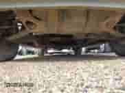 2005 Chevrolet Suburban LS z VIN 1GNFK16Z85J145229, wystawiony jako IAAI lot #42706478 z przebiegiem 198 500 mil mil oraz . Historia ofert i sprzedaży dostępna na DreamBid. Obrazek 6.