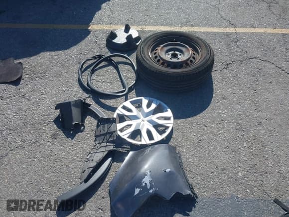 ✅ 2019 Toyota C-HR LE • VIN: JTNKHMBX0K1032362 • Lot: 43733664. Listed on IAAI with 96,486 mi. Free auction sales archive from the USA and detailed vehicle history report at DreamBid. Image 12.