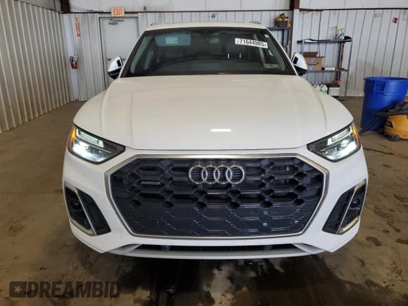 ✅ 2022 Audi Q5 S line Premium • VIN: WA1GAAFY0N2046710 • Лот: 71644985. Опубликован ранее на Copart с пробегом 50 503 миль. Бесплатный доступ к архиву аукционных продаж из США и подробный отчёт об истории автомобиля на DreamBid. Изображение 5.