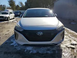 ✅ 2017 Hyundai Ioniq Blue • VIN: KMHC65LC6HU027315 • Lot: 41711165. Wystawiony na Copart z przebiegiem 82 587 mil. Bezpłatny archiwum sprzedaży aukcyjnych z USA i szczegółowy raport historii pojazdu na DreamBid. Zdjęcie 5.