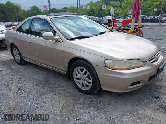 2001 Honda Accord EX с VIN 1HGCG22501A012711, выставлен на аукционе IAAI как лот 42878626 с пробегом 215 015 миль миль и . История ставок и продаж доступна на DreamBid. Изображение 1.
