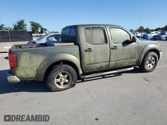 ✅ 2005 Nissan Frontier SE • VIN: 1N6AD07U85C451701 • Lot: 86525585. Wystawiony na Copart z przebiegiem 180 461 mil. Bezpłatny archiwum sprzedaży aukcyjnych z USA i szczegółowy raport historii pojazdu na DreamBid. Zdjęcie 3.