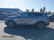 ✅ 2024 Kia Sportage LX • VIN: KNDPU3DFXR7304461 • Lot: 43588718. Wystawiony na IAAI z przebiegiem 33 674 mil. Bezpłatny archiwum sprzedaży aukcyjnych z USA i szczegółowy raport historii pojazdu na DreamBid. Zdjęcie 14.