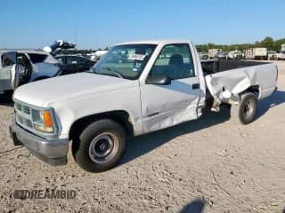 1998 Chevrolet Silverado 1500 z VIN 1GCEC14W5WZ275210, wystawiony jako Copart lot #84660155 z przebiegiem 137 219 mil mil oraz Nie do naprawy • Non repairable. Historia ofert i sprzedaży dostępna na DreamBid. Obrazek 1.