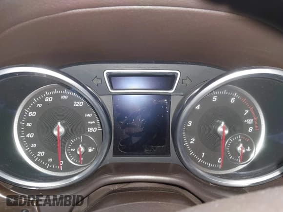 ✅ 2018 Mercedes-Benz GL 450 • VIN: 4JGDF6EE6JA998590 • Лот: 41979357. Опубликован ранее на IAAI с пробегом Не указан. Бесплатный доступ к архиву аукционных продаж из США и подробный отчёт об истории автомобиля на DreamBid. Изображение 7.