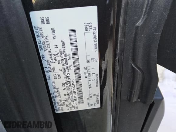 ✅ 2015 Ford Transit Cargo • VIN: 1FTYE1YM2FKA21561 • Лот: 86949274. Опубликован ранее на Copart с пробегом 160 535 миль. Бесплатный доступ к архиву аукционных продаж из США и подробный отчёт об истории автомобиля на DreamBid. Изображение 13.