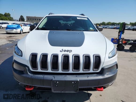✅ 2015 Jeep Cherokee Trailhawk • VIN: 1C4PJMBS4FW728086 • Lot: 71095805. Wystawiony na Copart z przebiegiem 107 022 mil. Bezpłatny archiwum sprzedaży aukcyjnych z USA i szczegółowy raport historii pojazdu na DreamBid. Zdjęcie 5.