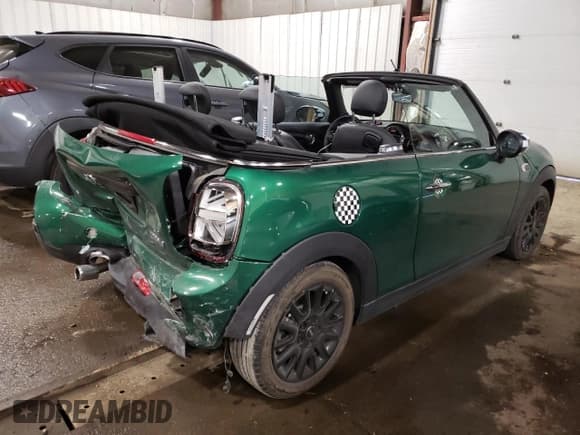 ✅ 2021 MINI Convertible Cooper • VIN: WMWWJ3C04M3N17758 • Лот: 60411294. Опубликован ранее на Copart с пробегом 3 881 миль. Бесплатный доступ к архиву аукционных продаж из США и подробный отчёт об истории автомобиля на DreamBid. Изображение 3.