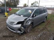 ✅ 2017 Toyota Sienna XLE • VIN: 5TDDZ3DC9HS152414 • Лот: 43638632. Опубликован ранее на IAAI с пробегом 148 717 миль. Бесплатный доступ к архиву аукционных продаж из США и подробный отчёт об истории автомобиля на DreamBid. Изображение 17.