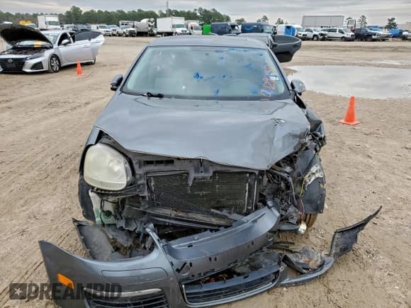 ✅ 2009 Volkswagen Jetta SE • VIN: 3VWRZ71K69M172997 • Lot: 94292925. Listed on Copart with 171,954 mi. Free auction sales archive from the USA and detailed vehicle history report at DreamBid. Image 5.