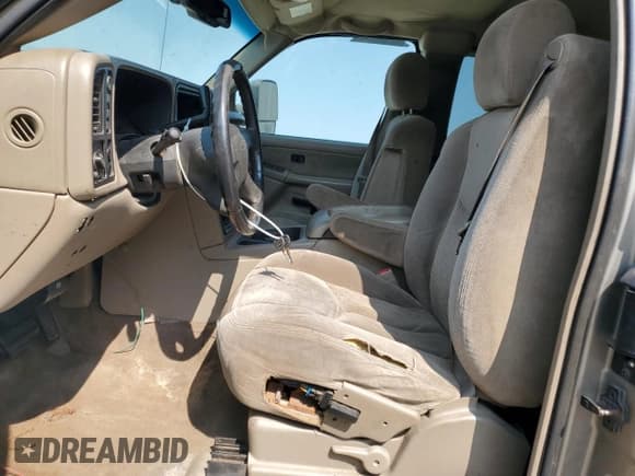 ✅ 2003 Chevrolet Silverado 1500 LS • VIN: 1GCEK19T93E309217 • Лот: 70984984. Опубликован ранее на Copart с пробегом Не указан. Бесплатный доступ к архиву аукционных продаж из США и подробный отчёт об истории автомобиля на DreamBid. Изображение 7.