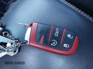 ✅ 2022 Dodge Charger SRT Hellcat Widebody • VIN: 2C3CDXL97NH121510 • Lot: 43478561. Wystawiony na IAAI z przebiegiem 42 368 mil. Bezpłatny archiwum sprzedaży aukcyjnych z USA i szczegółowy raport historii pojazdu na DreamBid. Zdjęcie 11.