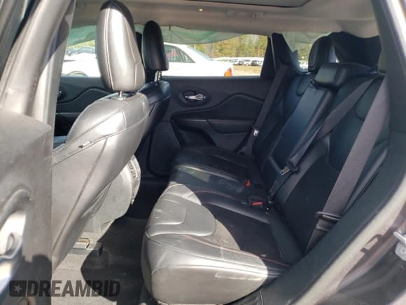 ✅ 2020 Jeep Cherokee Trailhawk • VIN: 1C4PJMBX3LD523040 • Lot: 91228075. Listed on Copart with 108,598 mi. Free auction sales archive from the USA and detailed vehicle history report at DreamBid. Image 11.