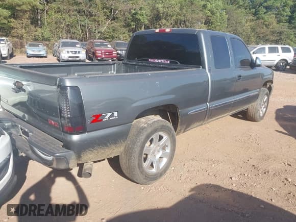 ✅ 2001 GMC Sierra 1500 SLE • VIN: 2GTEK19T011138937 • Лот: 43368719. Опубликован ранее на IAAI с пробегом 296 436 миль. Бесплатный доступ к архиву аукционных продаж из США и подробный отчёт об истории автомобиля на DreamBid. Изображение 4.