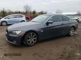 ✅ 2007 BMW 3 Series 328xi • VIN: WBAWC33537PD05732 • Лот: 92384635. Опубликован ранее на Copart с пробегом 112 708 миль. Бесплатный доступ к архиву аукционных продаж из США и подробный отчёт об истории автомобиля на DreamBid. Изображение 1.