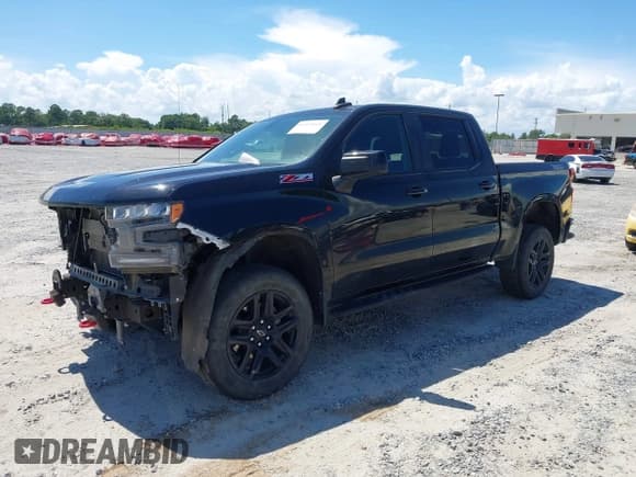 ✅ 2022 Chevrolet Silverado 1500 LT Trail Boss • VIN: 1GCPYFED0NZ236995 • Lot: 42514111. Wystawiony na IAAI z przebiegiem 53 377 mil. Bezpłatny archiwum sprzedaży aukcyjnych z USA i szczegółowy raport historii pojazdu na DreamBid. Zdjęcie 2.