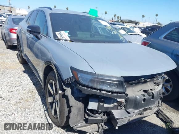 ✅ 2024 Honda Prologue Touring • VIN: 3GPKHXRJ0RS500900 • Lot: 42872716. Wystawiony na IAAI z przebiegiem 11 697 mil. Bezpłatny archiwum sprzedaży aukcyjnych z USA i szczegółowy raport historii pojazdu na DreamBid. Zdjęcie 1.