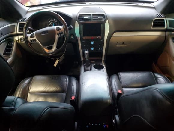 ✅ 2014 Ford Explorer XLT • VIN: 1FM5K7D92EGA21685 • Lot: 89857505. Listed on Copart with 93,158 mi. Free auction sales archive from the USA and detailed vehicle history report at DreamBid. Image 8.