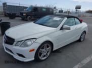 ✅ 2012 Mercedes-Benz E 350 • VIN: WDDKK5KF3CF164187 • Lot: 42128731. Listed on IAAI with 111,693 mi. Free auction sales archive from the USA and detailed vehicle history report at DreamBid. Image 2.